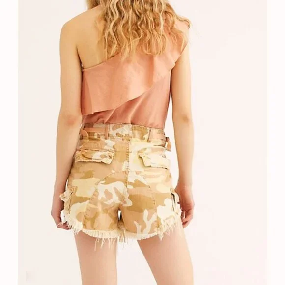 NWT Free People Commander Cut Off Desert Camo Denim Jean Short Tan Camouflage 0